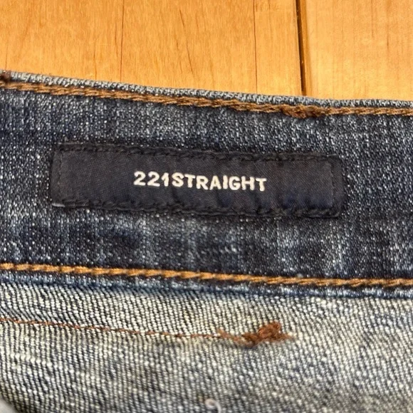 Lucky Brand 221 Straight Size 32/30 - Picture 2 of 12